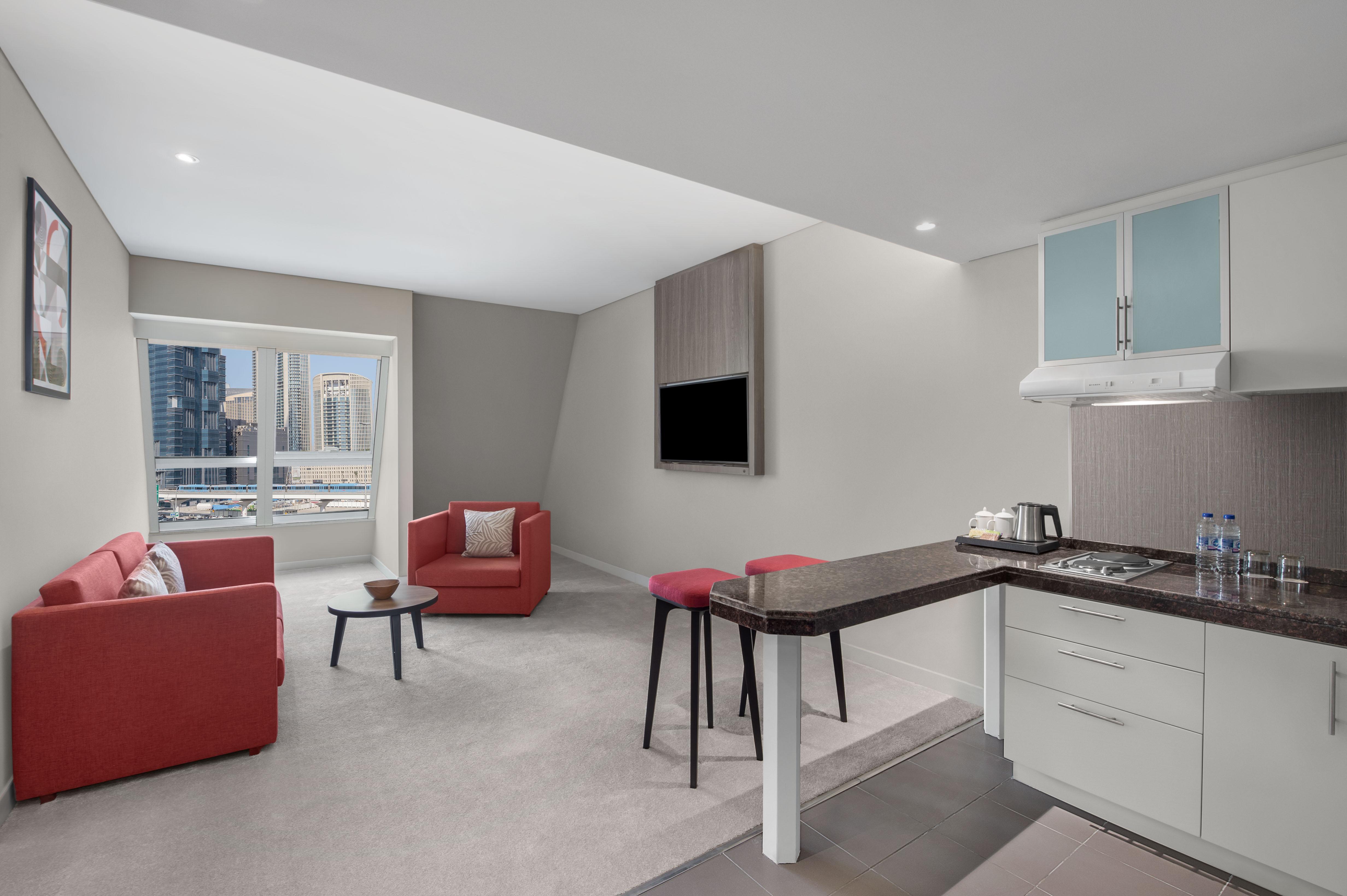 Leva Hotel Mazaya Centre 迪拜 外观 照片