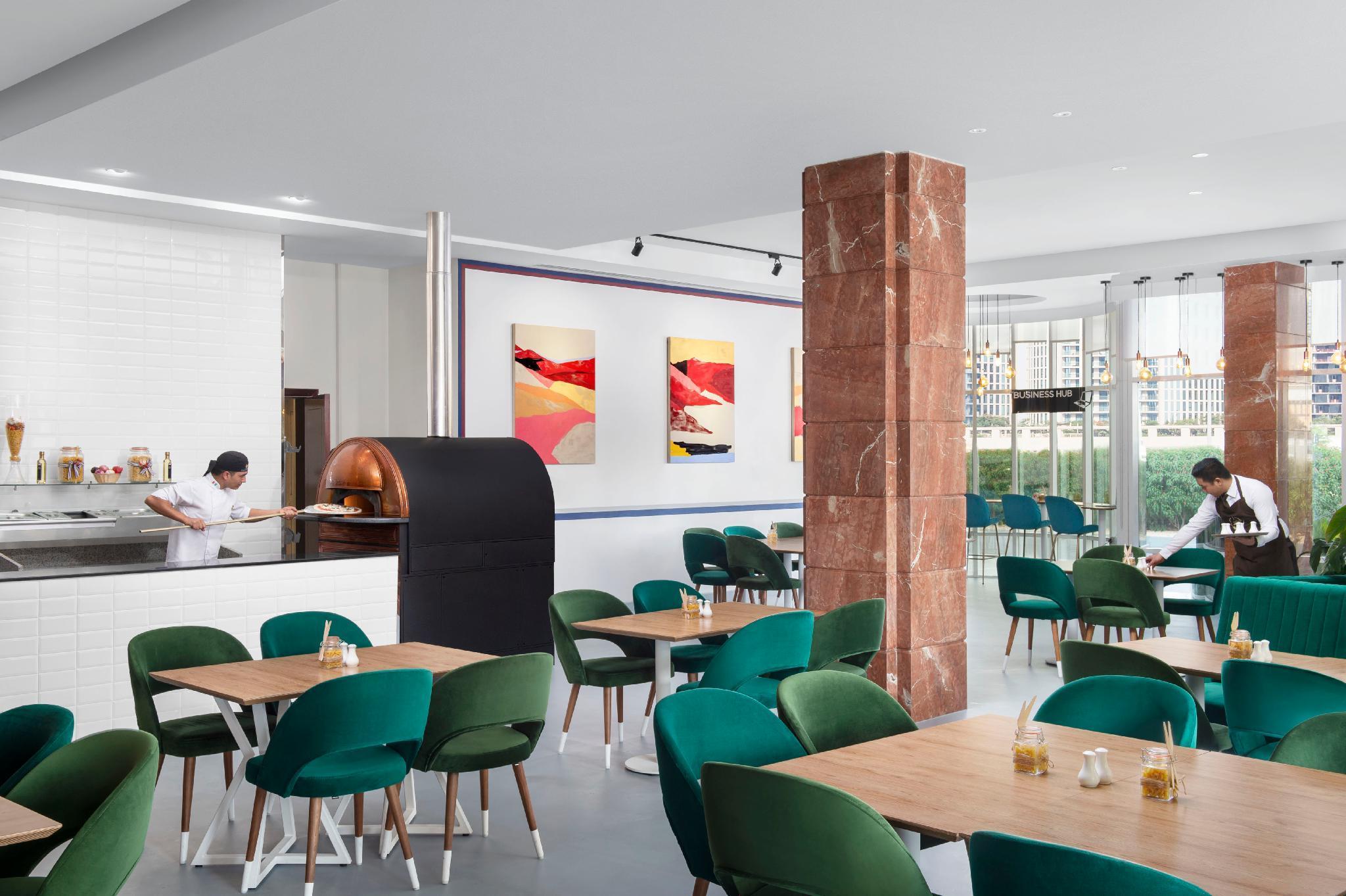 Leva Hotel Mazaya Centre 迪拜 外观 照片