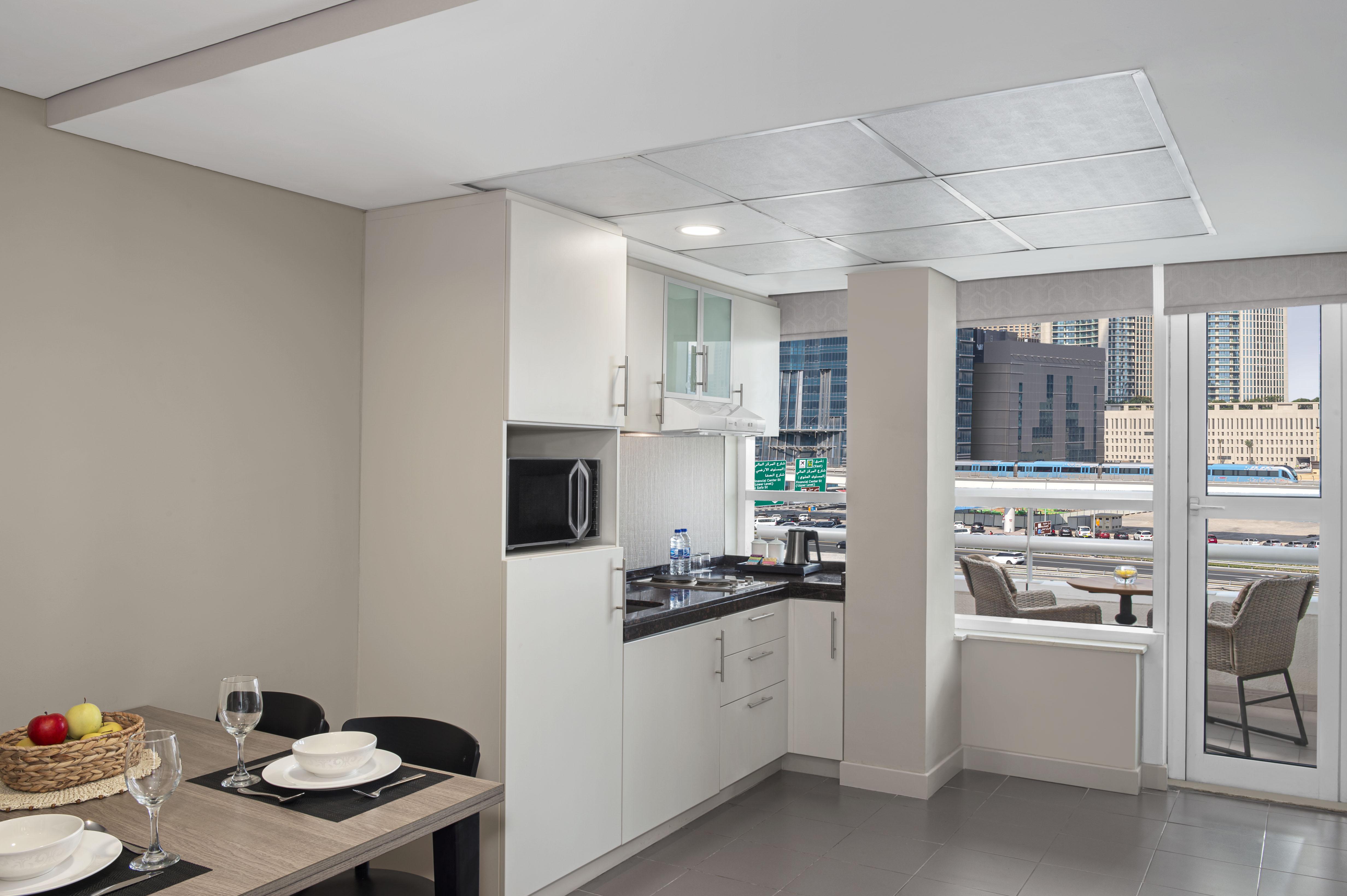 Leva Hotel Mazaya Centre 迪拜 外观 照片